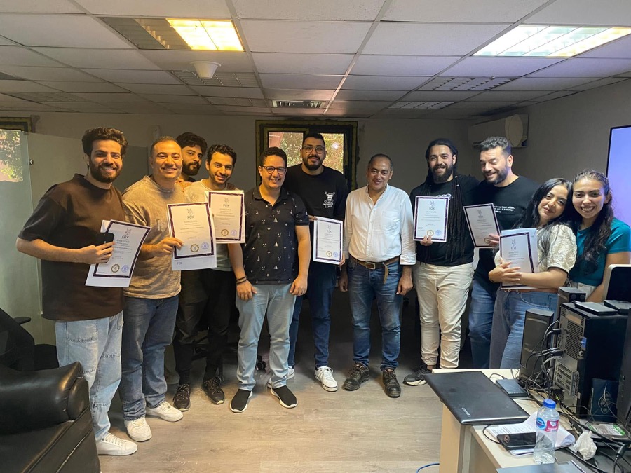 أول موظف HR في الشركة — إمتى، وتجيبه بأي مواصفات؟